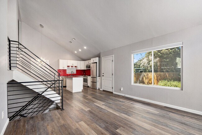 Building Photo - Beautifully Finished Detached Patio Home