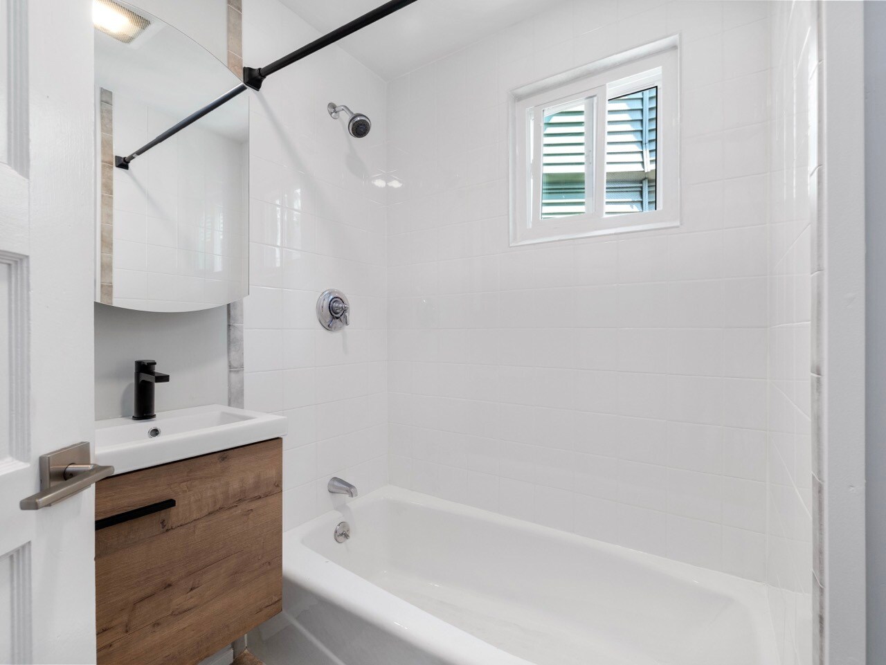 Building Photo - 59 Hawthorne St