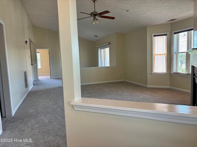 Building Photo - 609 Spencer-Farlow Dr