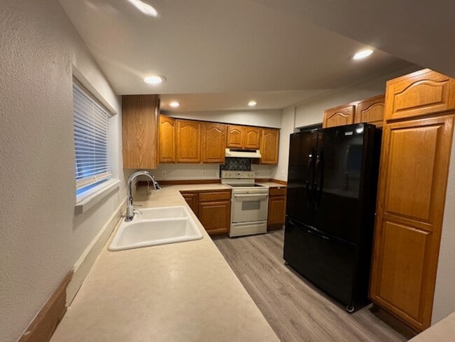 Building Photo - Marysville Rambler