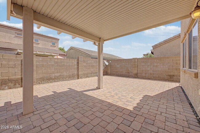 Building Photo - 8748 W Wood Dr