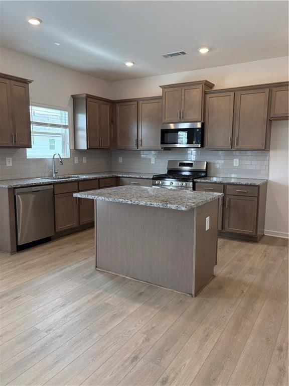 Building Photo - 329 Bloomfield Cir
