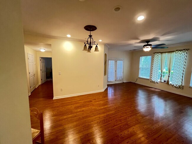 Building Photo - 4437 Lady Banks Ln