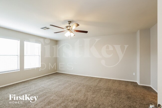 Building Photo - 6984 W Cactus Wren Dr