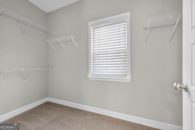 Building Photo - 180 Hunters Chase Ct