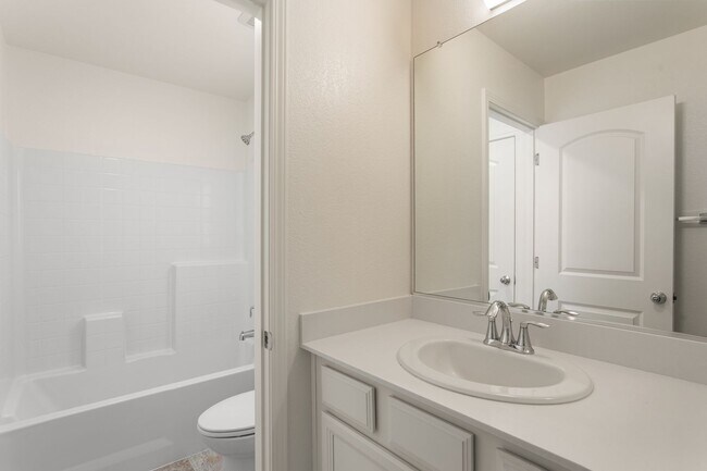 Building Photo - Gorgeous Home, One You Don't Want to Miss!