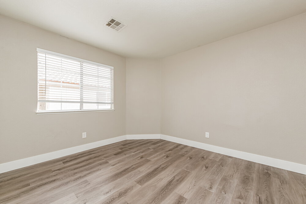 Building Photo - 7409 Hickory Hills Dr