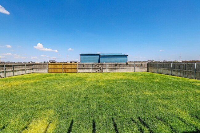 Building Photo - For Lease