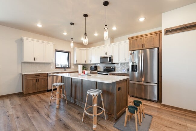 Building Photo - Beautiful Single Family Home in North Bismarck