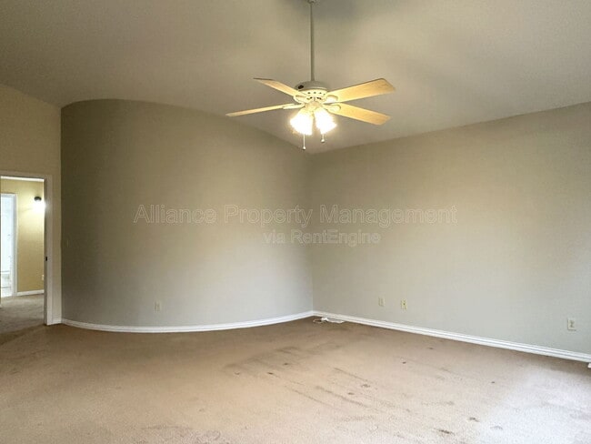 Building Photo - 4420 Cobbleskill Dr