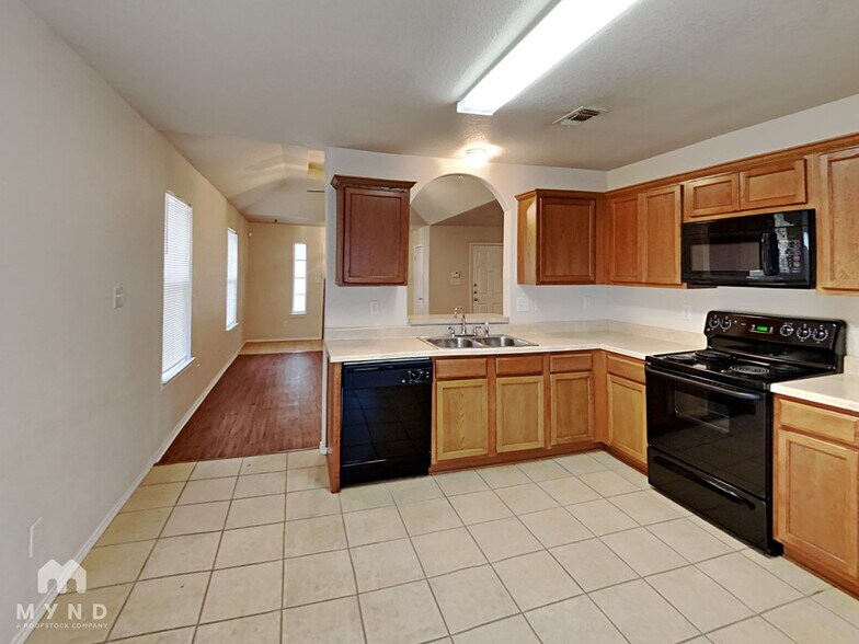 Building Photo - 6539 Estes Flats