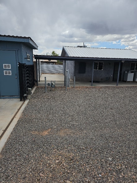 Building Photo - 20820-20n35 N 35th Ave