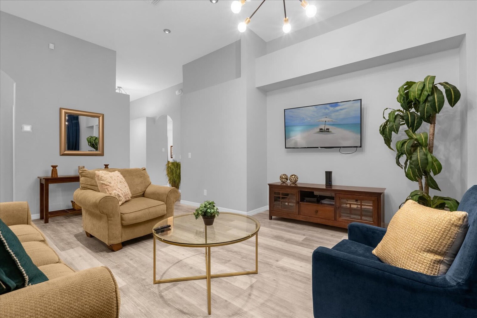 Building Photo - 337 Orista Dr