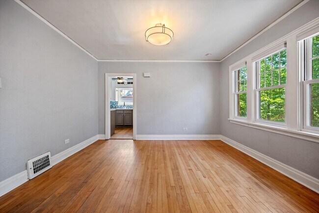 Building Photo - Historic Charm & Modern Comfort in Prime Platt Park Location