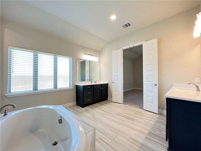 Building Photo - Stunning 4/BR 3.5/BA Home for Rent in Lean...