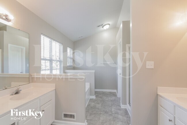 Building Photo - 12231 Shadow Ridge Ln