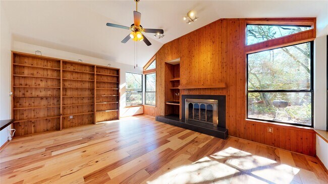 Building Photo - 11 Sand Piper Pl