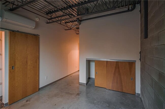 Building Photo - 4801 S Congress Ave