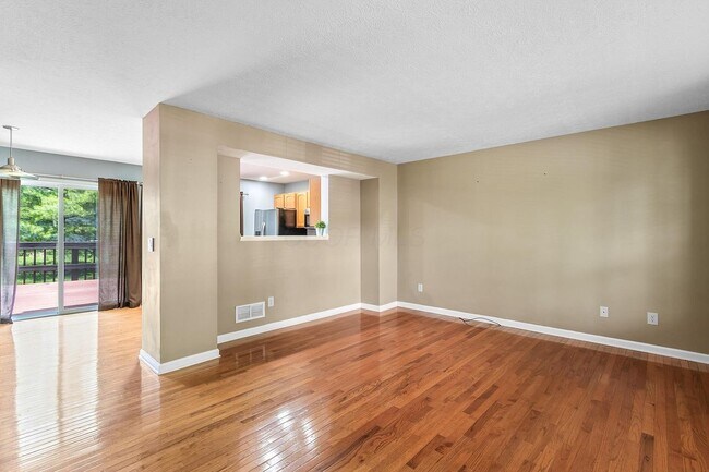 Building Photo - 7701 Kelvinway Dr