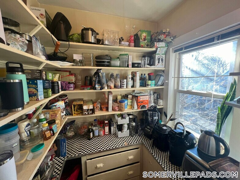 Building Photo - 294 Highland Ave