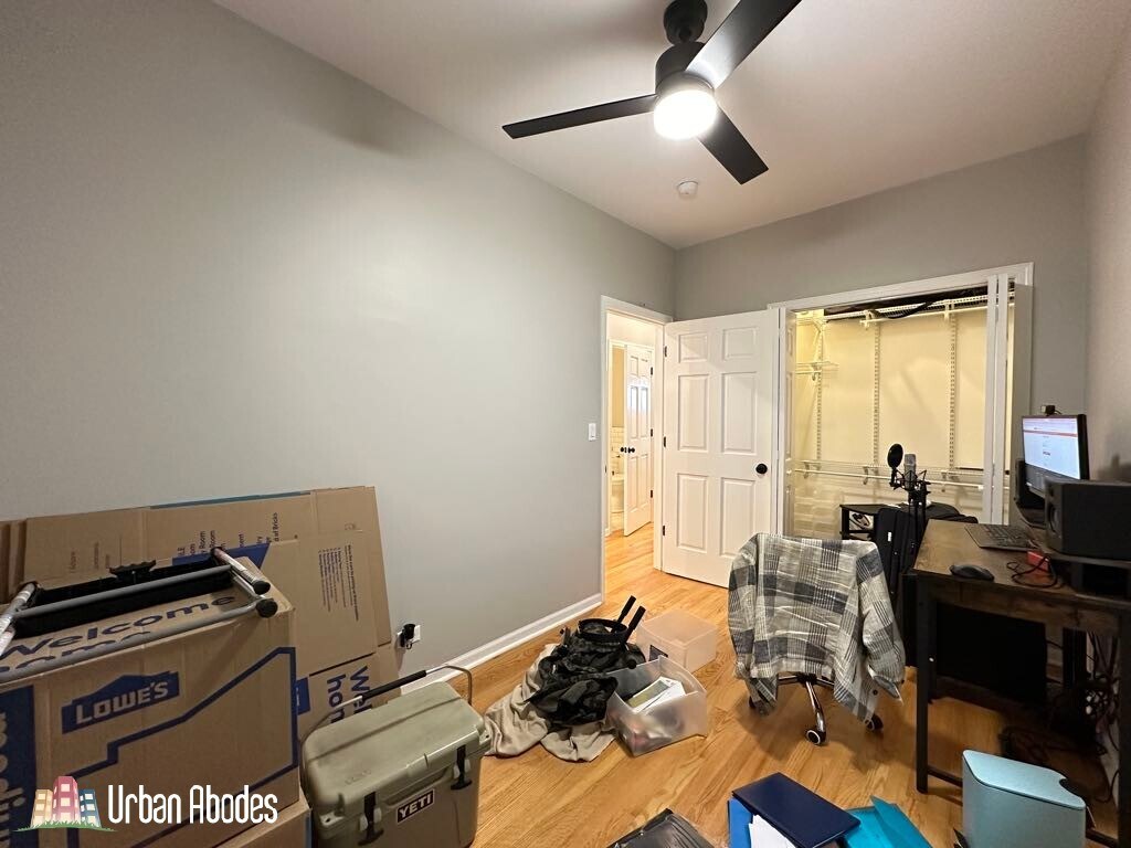 Building Photo - 1424 N Bosworth Ave