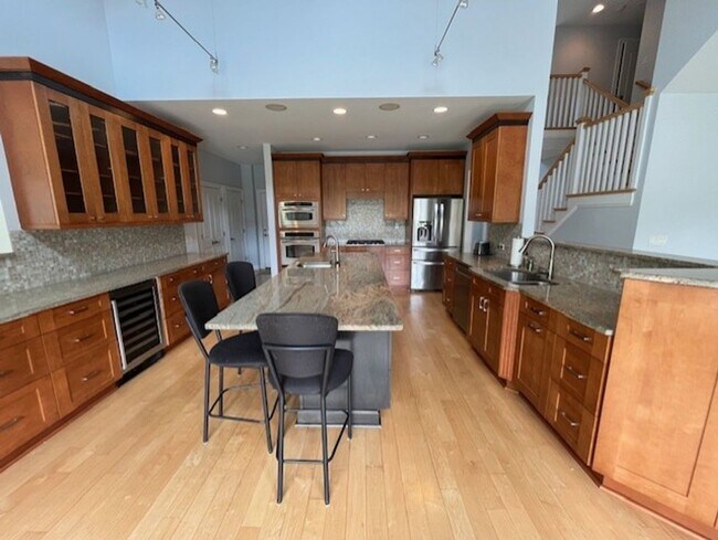 Building Photo - Welcome to Elegant Living in the Charming ...