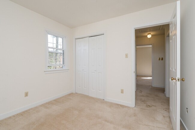 Building Photo - Bon Air Home For Rent