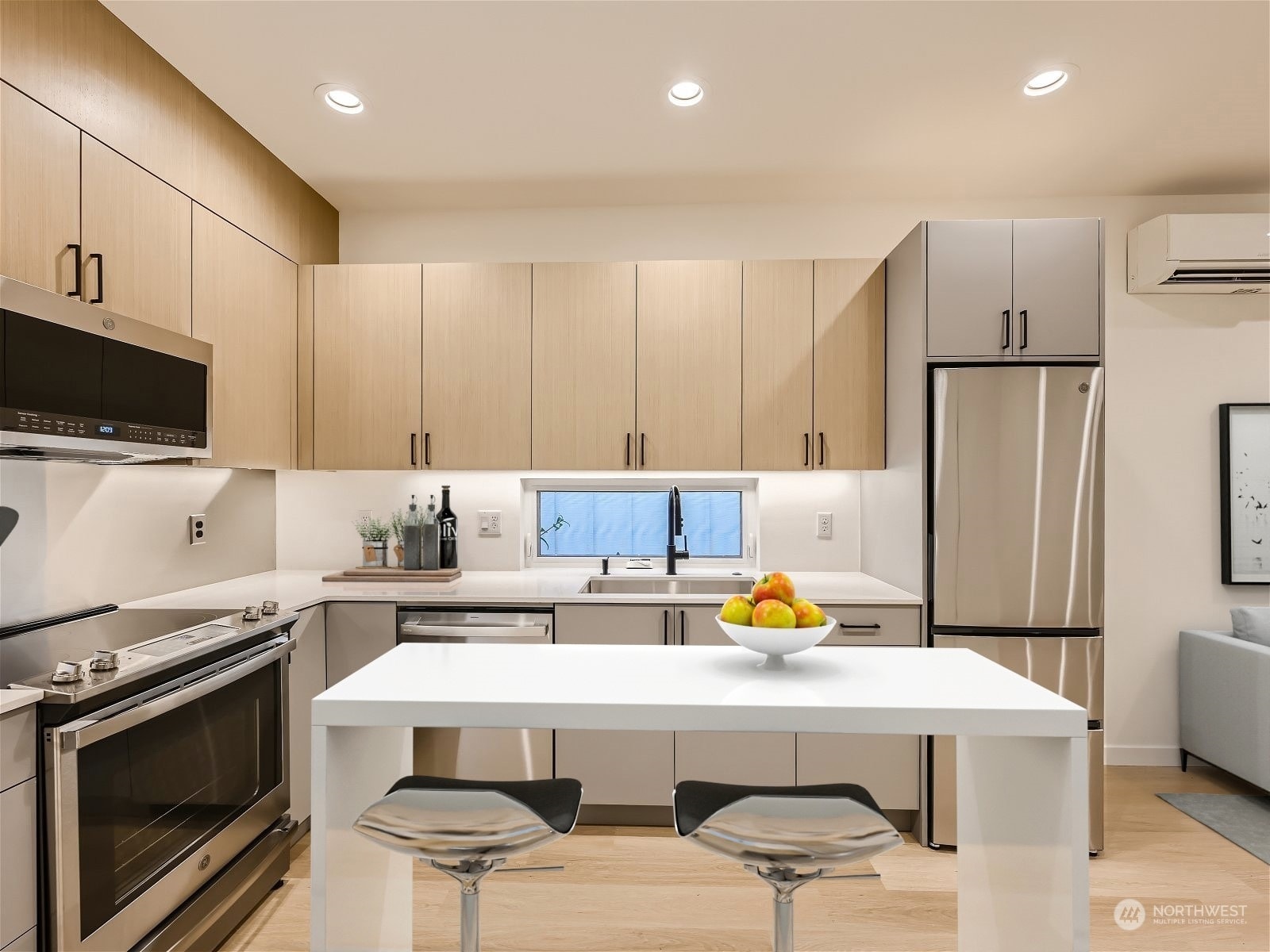 Kitchen - 10346 Wallingford Ave N