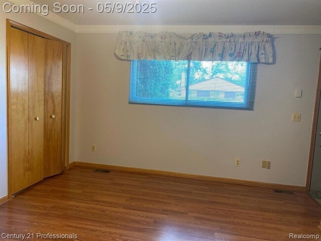 Building Photo - 21039 Danbury St