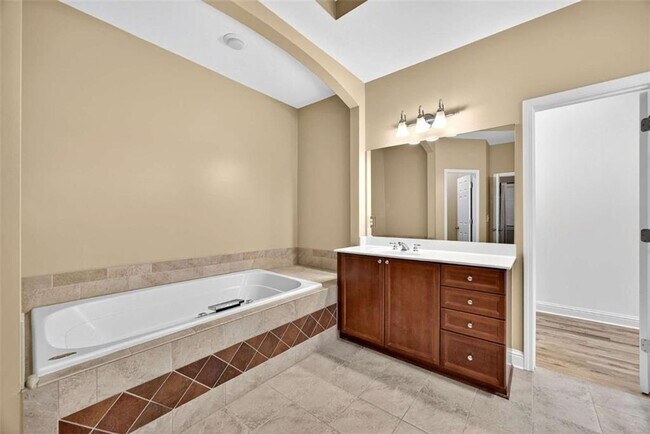 Building Photo - 1222 Creekside Pl SE