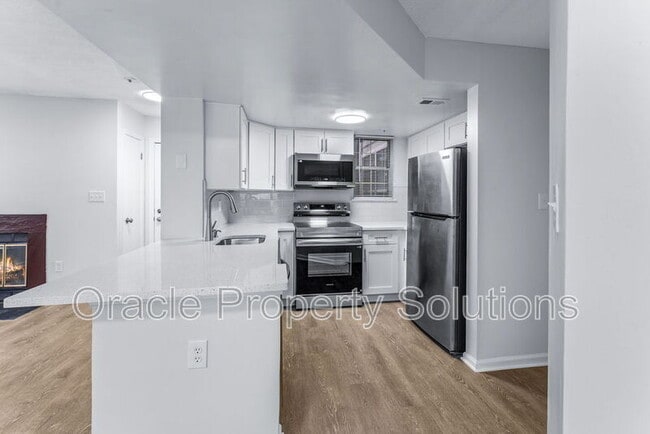 Building Photo - 14023 Vista Dr