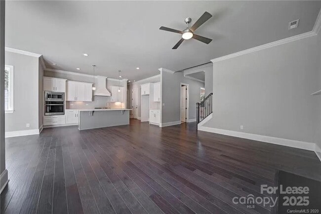 Building Photo - 2603 Bridle Brook Way