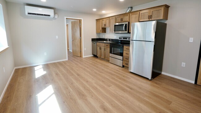 Building Photo - Baker Street Lofts