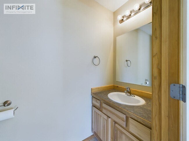 Building Photo - 3 Bedrooms | 2.5 Baths | 2-Car Garage