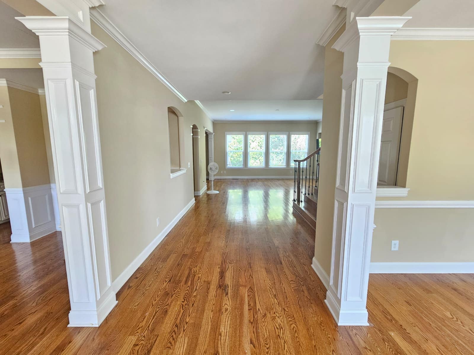Building Photo - 1530 Bledsoe Ln