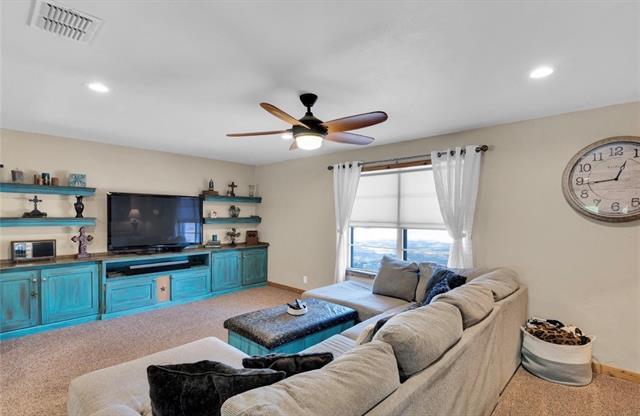 Building Photo - 800 FM 1187