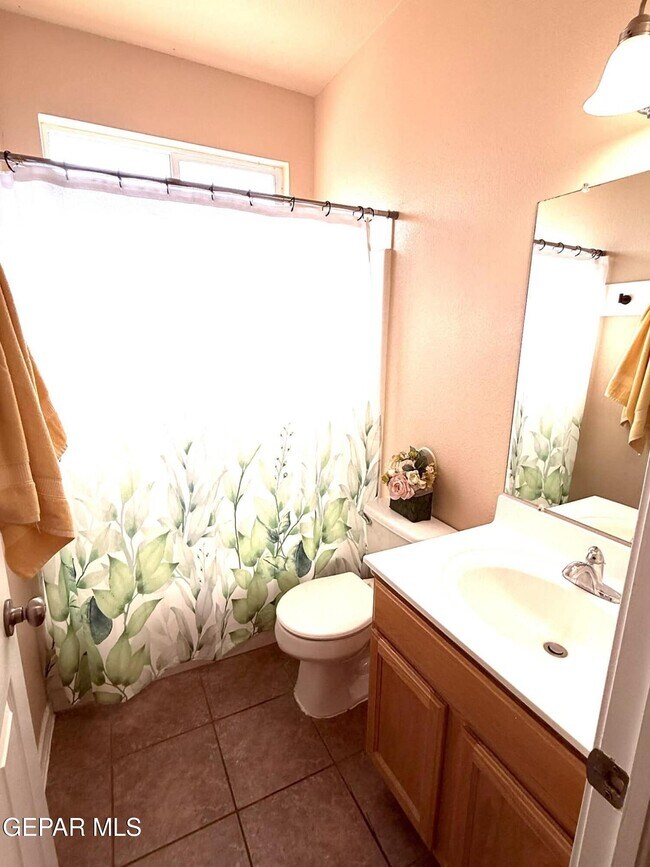 Building Photo - 10405 Canyon Sage Dr