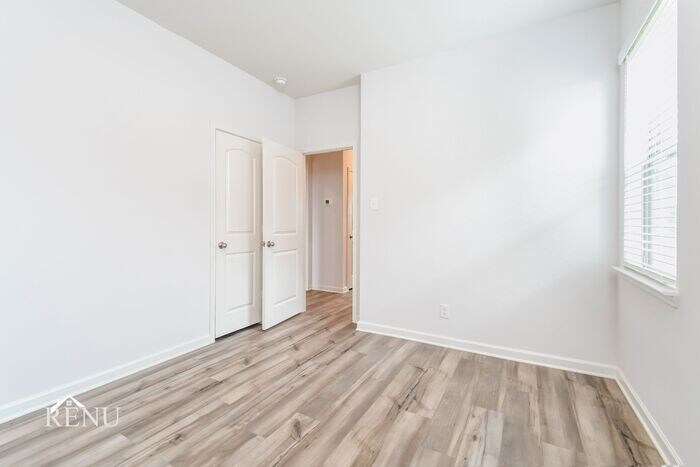 Building Photo - 1105 Wheatfield Ln