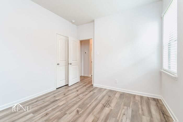 Building Photo - 1116 Wheatfield Ln