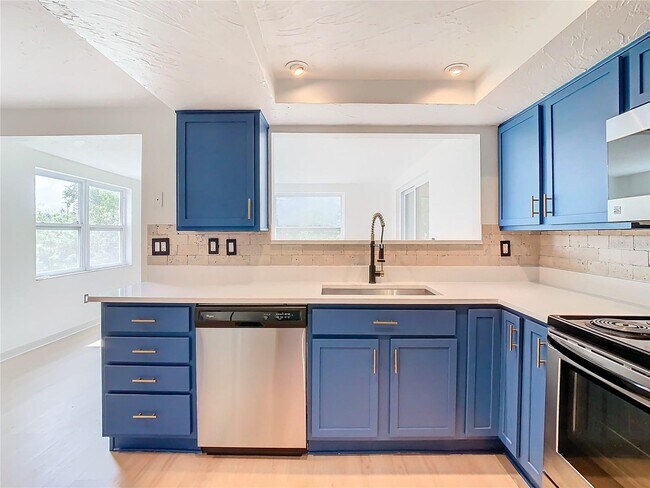 Building Photo - 12701 Cornell Ct