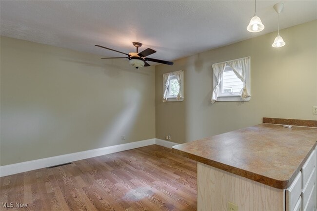 Building Photo - 3318 Tullamore Rd