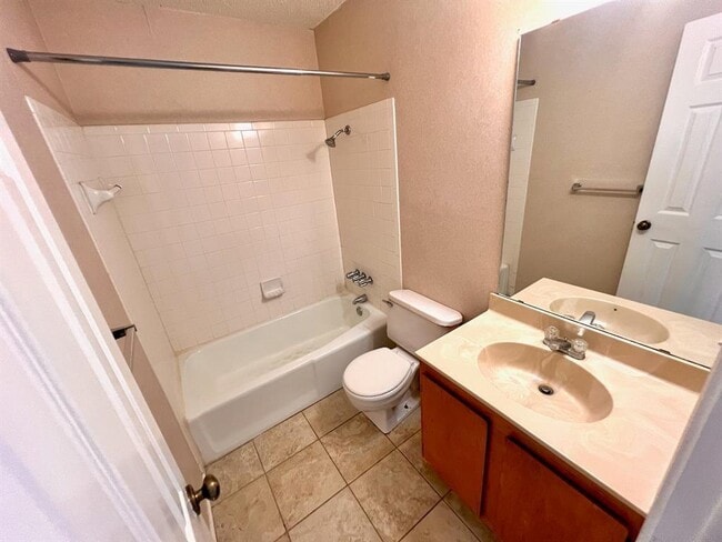 Building Photo - 367 Fantail Loop