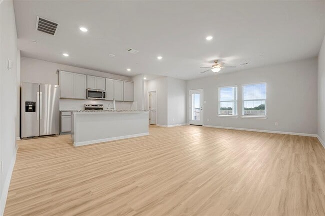 Building Photo - 104 Cinnabar Ln
