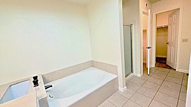 Building Photo - Charming, 2BD/2BA, Single-Story TH in Crow Canyon Country Club in Danville- Available NOW!