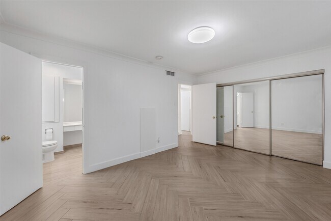 Building Photo - 4040 San Felipe St