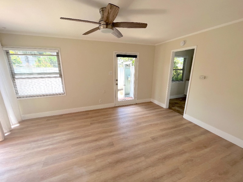 Building Photo - 666 Glenneyre St