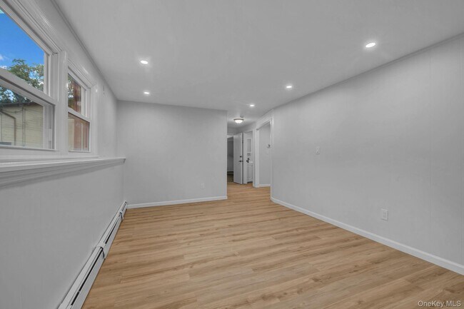 Building Photo - 94 Jessen Pl