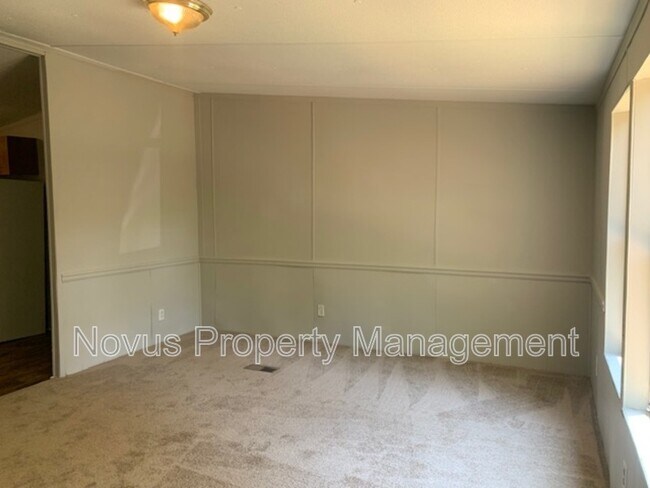Building Photo - 221 Oakleigh Dr