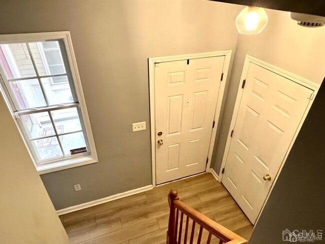 Building Photo - 504 Donato Cir