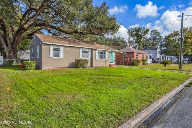 Primary Photo - 3339 Sylvia St